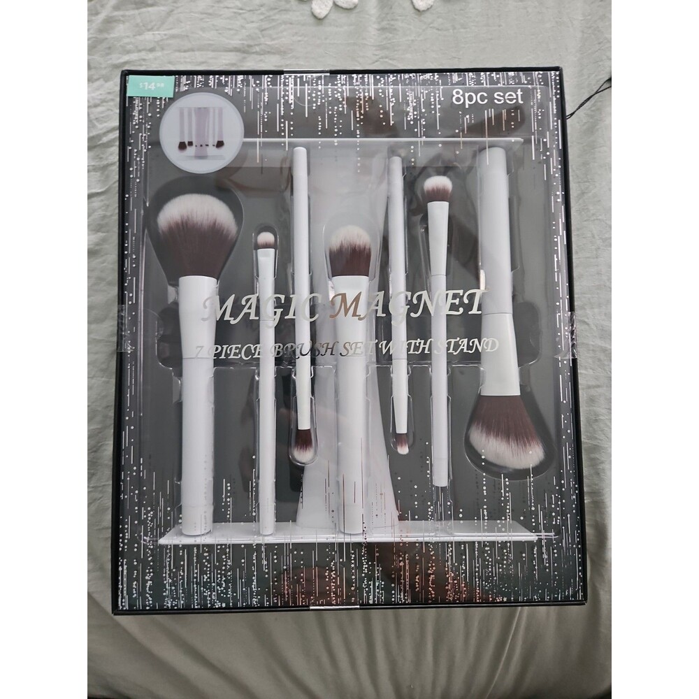 Premium Professional Cosmetic Magnet Brush Gift Set with Standing Holder, White